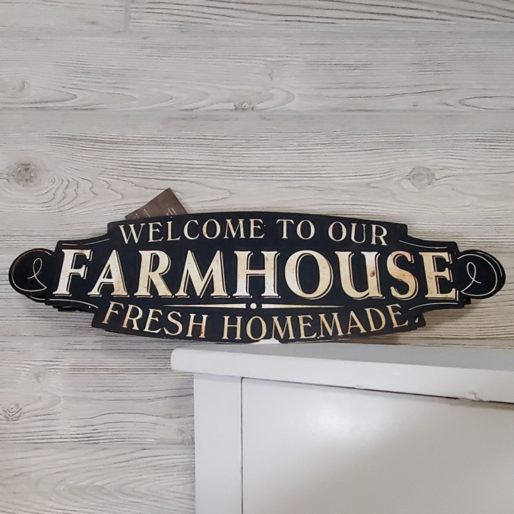 Welcome Farmhouse Sign